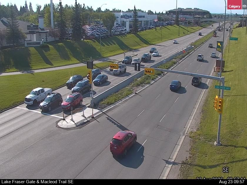 Canyon Meadows: Lake Fraser Gate - Macleod Trail SE