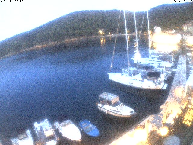 Webcam Valun (Cres): Promenade and Pier