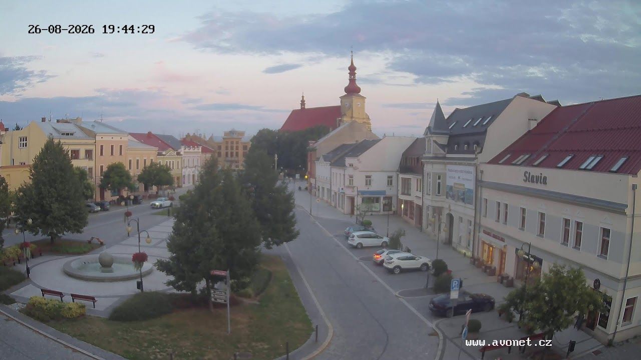 Holesov