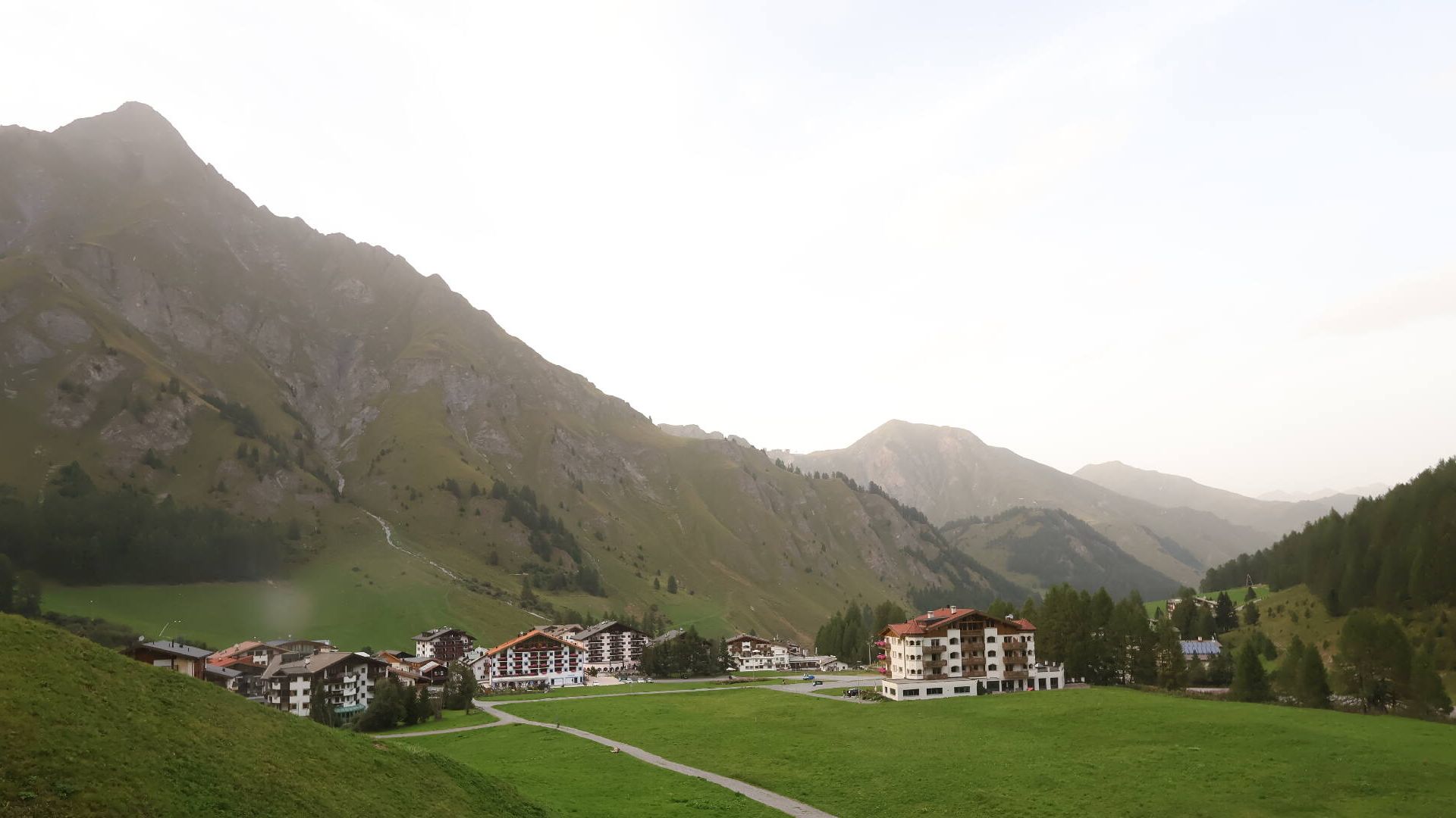 Samnaun: Samnaun-Dorf, Pra Grond - Samnaun-Dorf, Votlas - Samnaun-Dorf, Post - Trider Sattel - Piz Munschuns - Piz Ot