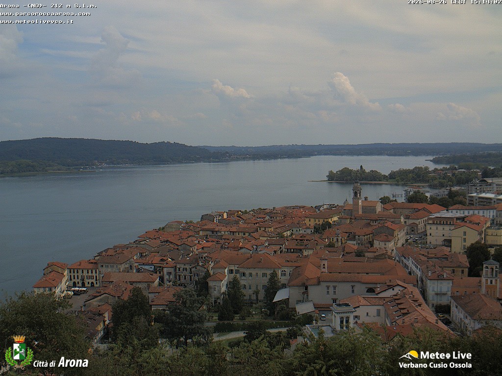 Webcam Arona (Lake Maggiore): Arona and Lake Maggiore