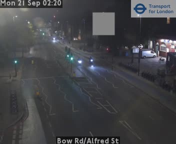 Bow Rd/Alfred St Zoom east - Railway bridge