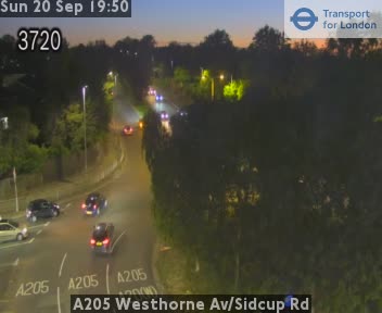 A205 Westhorne Av/Sidcup Rd Zoom - Yorkshire Grey Roundabout