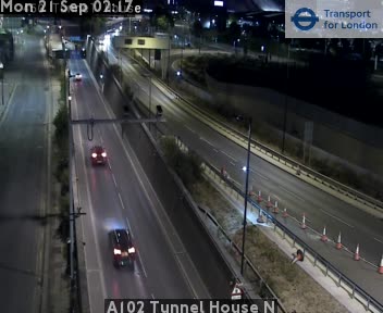 A102 Tunnel House N Barrier - A102/1165M1B