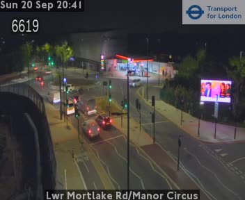 Lwr Mortlake Rd/Manor Circus EAST- A316 twds Chalkers Cnr