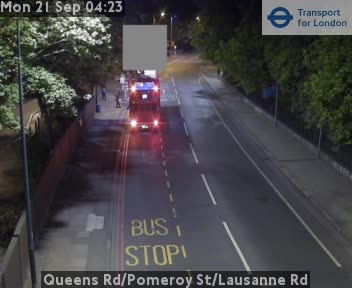 Queens Rd/Pomeroy St/Lausanne Rd West (twds Peckham)