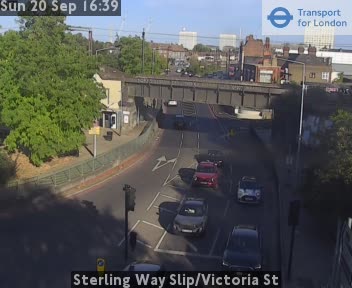 Sterling Way Slip/Victoria St WEST - A406 twds North Middlesex Hospital