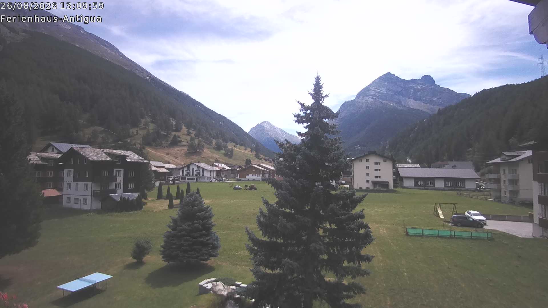 Webcam Saas-Grund: Ferienhaus Antigua Saas-Grund