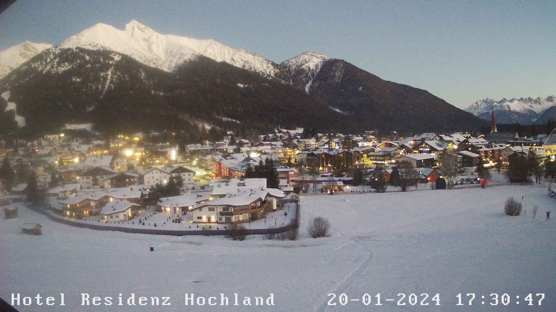 Steinbach am Attersee: Residenz Hochland - Wettersteinstrasse 184, Seefeld, Tirol, Österreich: Hotel Residenz Hochland, Seefeld, Tirol - Blick auf Seefeld