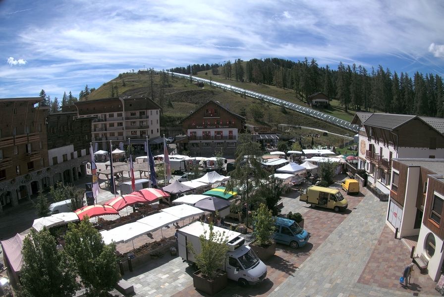 Peone: Valberg (main square looking to South)