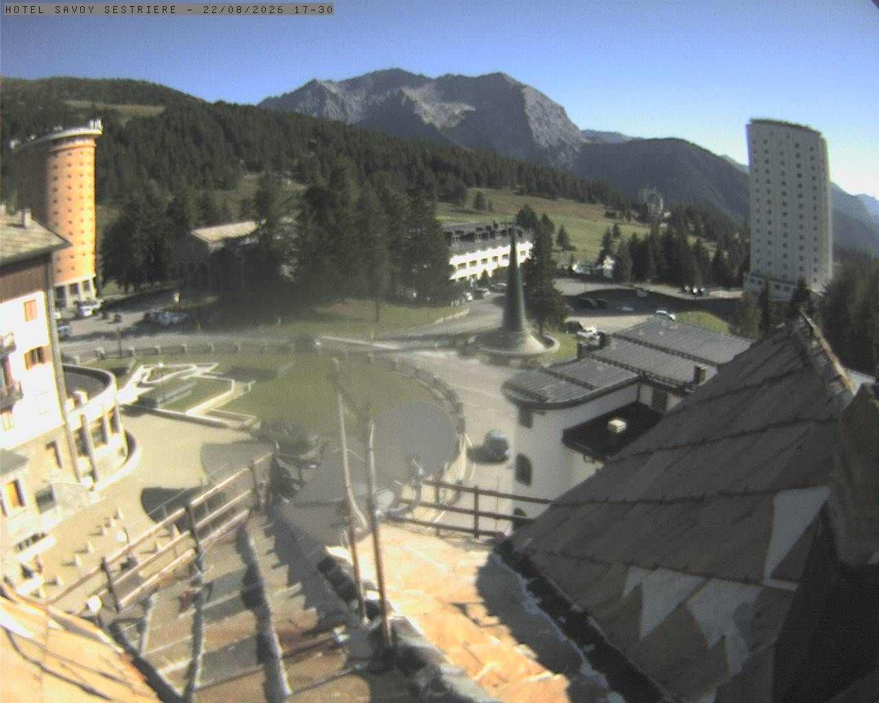 Sestriere: dal tetto del centrale hotel Savoy