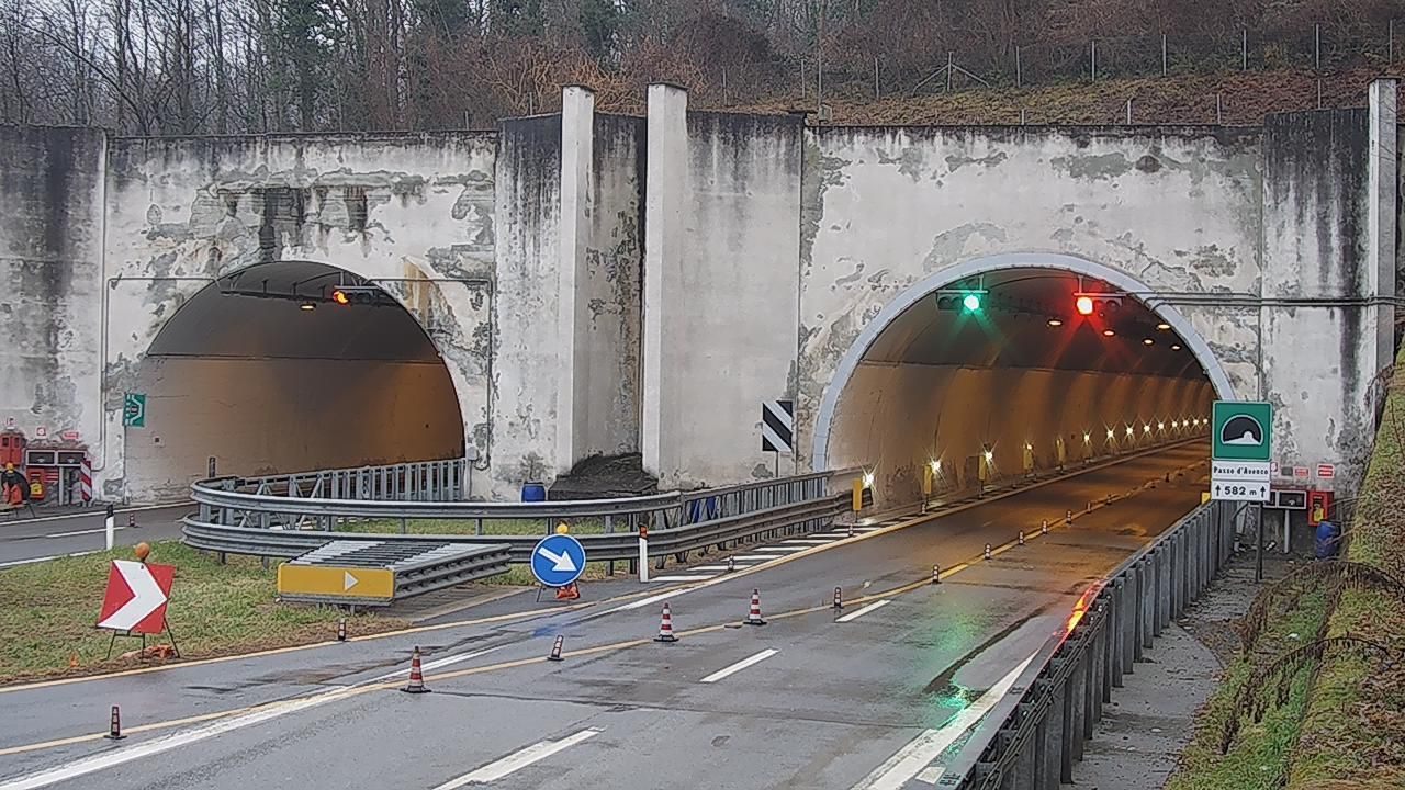 Alice Castello: A4/A5/E25, Direzione/direction: SANTHIA', km