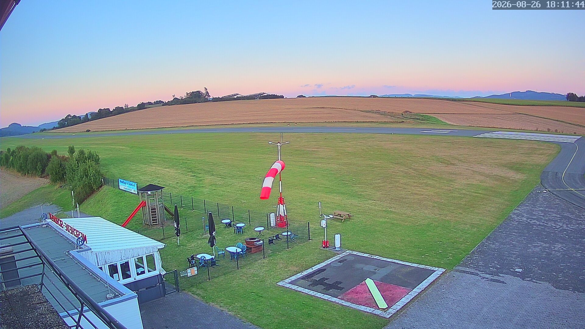 Schuren › East: Meschede › East: Meschede - Airport