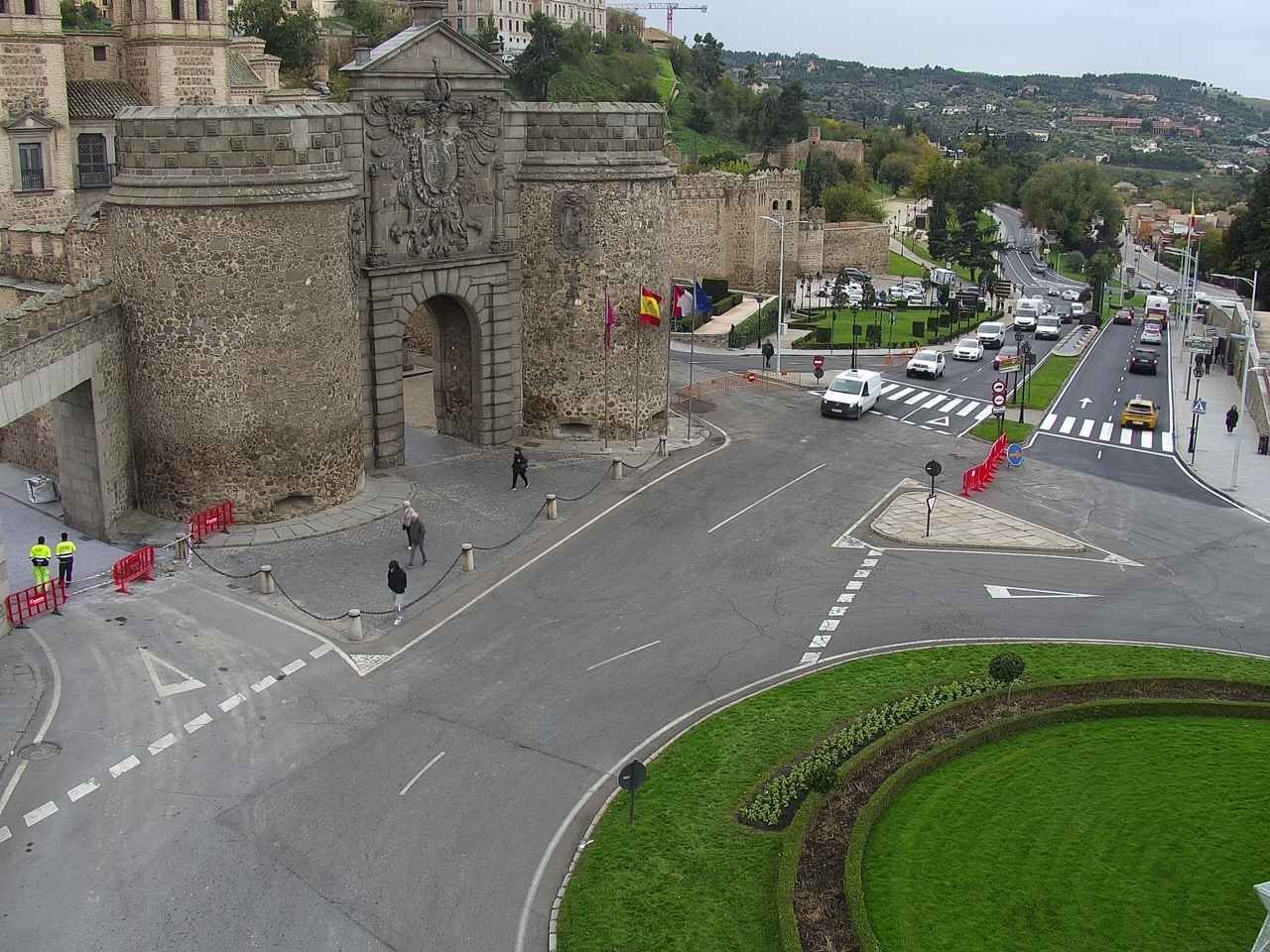 Toledo: Puerta de Bisagra en