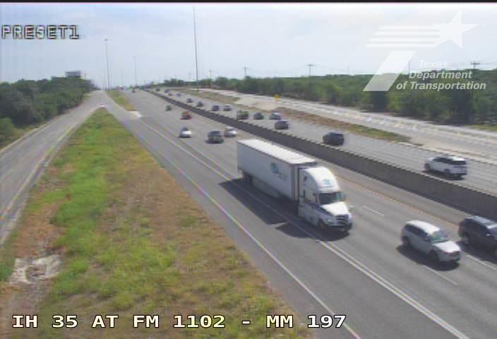 Hunter › South: IH 35 at FM 1102 (MM 197)