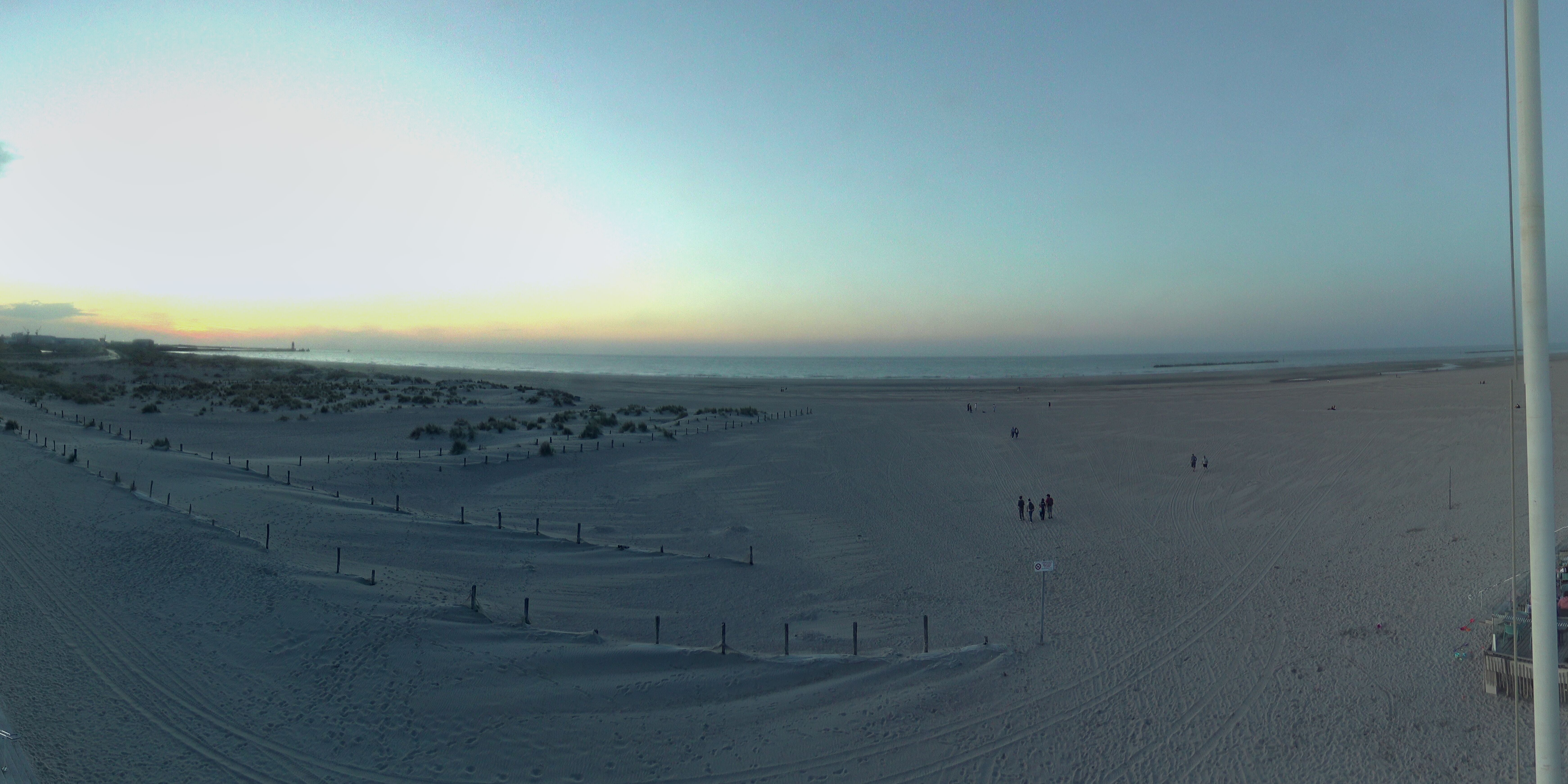 Webcam Dunkirk: Beach Panorama