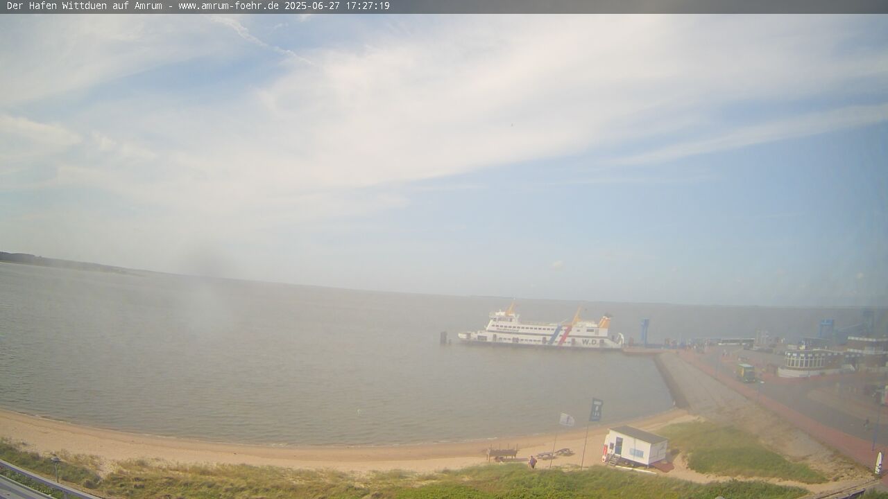 Wittdun auf Amrum › North-East: Wittdün - Hafen von Wittdün mit Blick auf die Südküste von Föhr: Wittdün Hafen