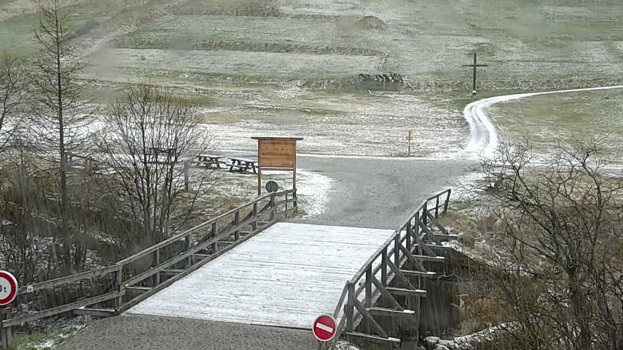 Webcam Molines-en-Queyras: Piste les moulins