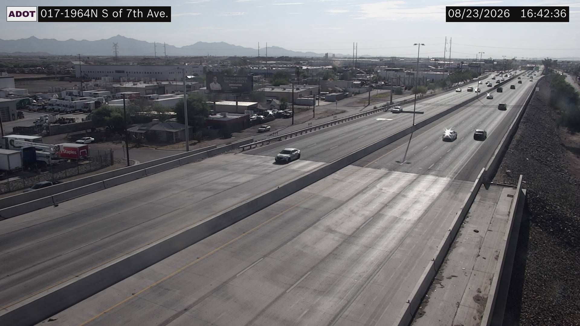 Phoenix › South: I-17 SB 196.41 @S of 7th Ave