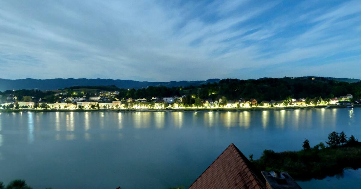 Webcam Aschach an der Donau: PANOMAX Aschach / View from Hotel Faustschlössl Feldkirchen