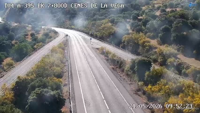 Cenes de la Vega › East: A-395