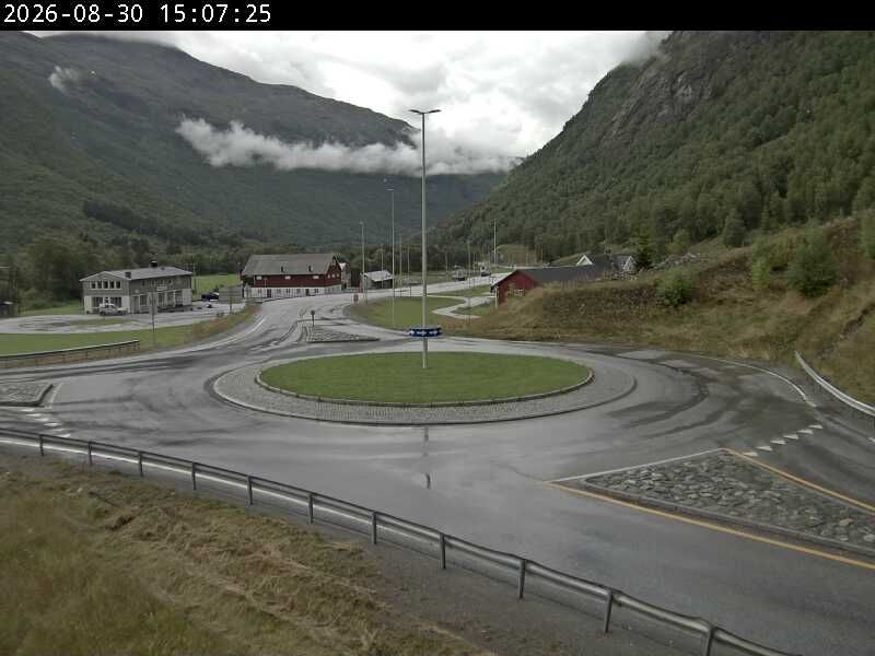 Borgund: E16 Borlaugkrysset aust (Håbakken)