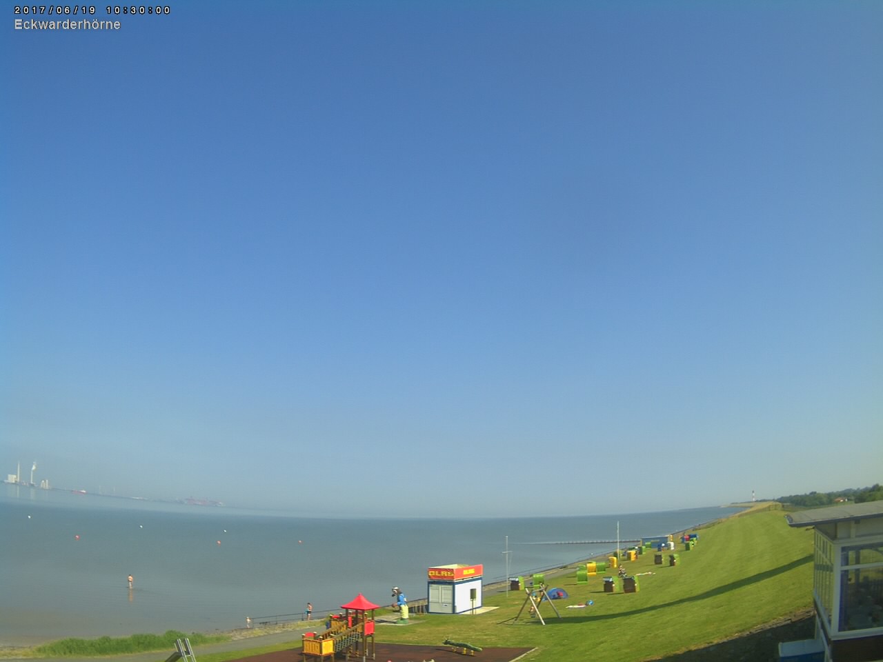 Webcam Eckwarderhörne: View over the Beach