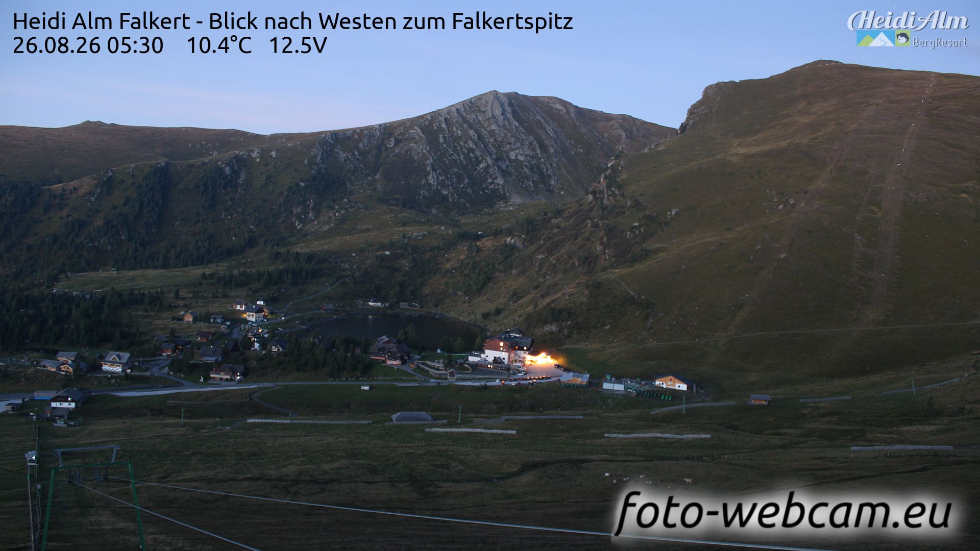 Reichenau: Heidi Alm Falkert - Blick nach Westen zum Falkertspitz