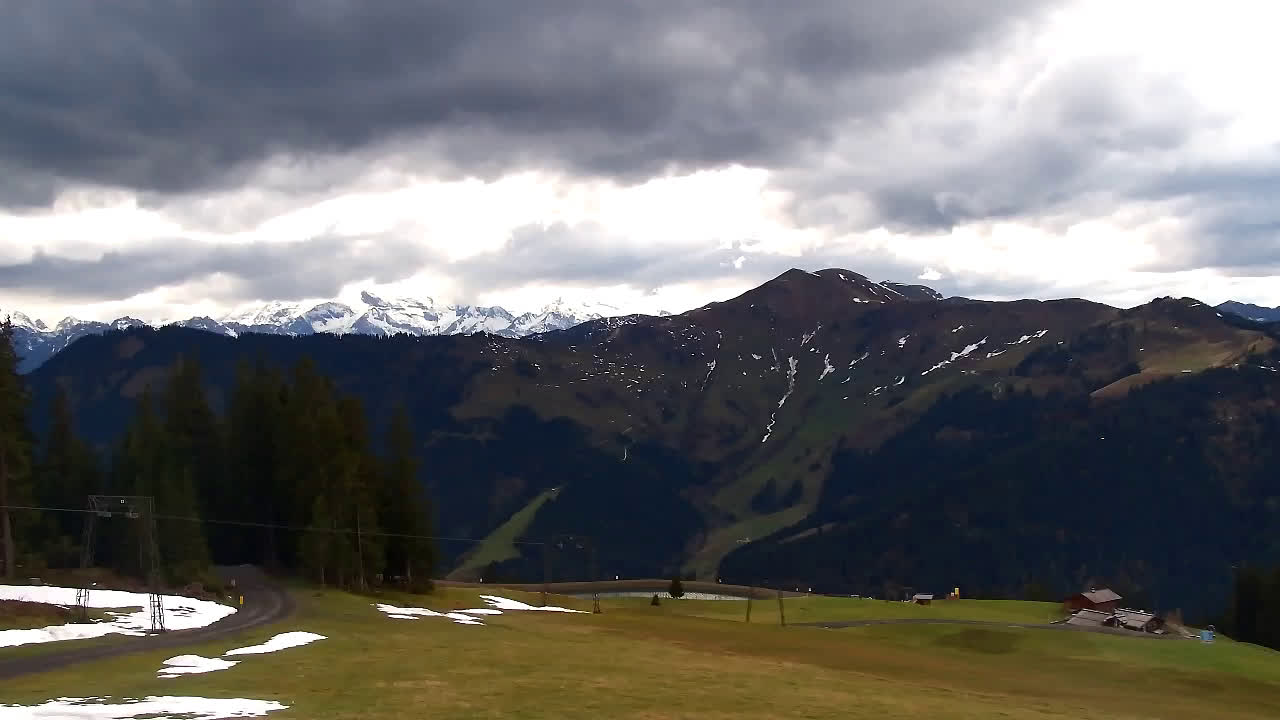 Webcam Dienten am Hochkönig: HD Stream Dienten, Bürglalm Bergstation