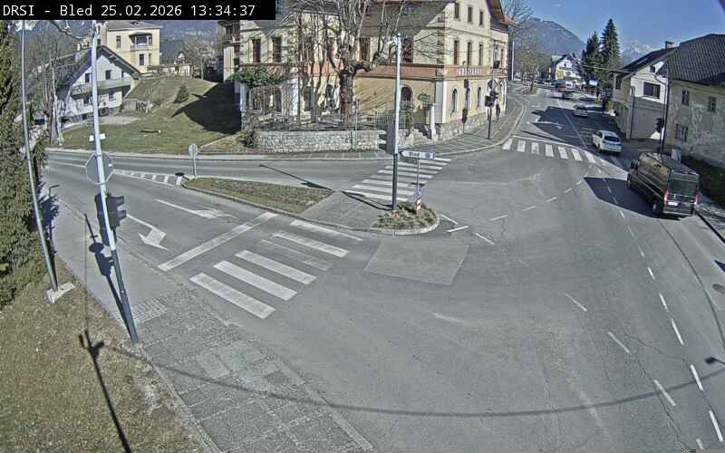 Bled: R1-209, Lesce