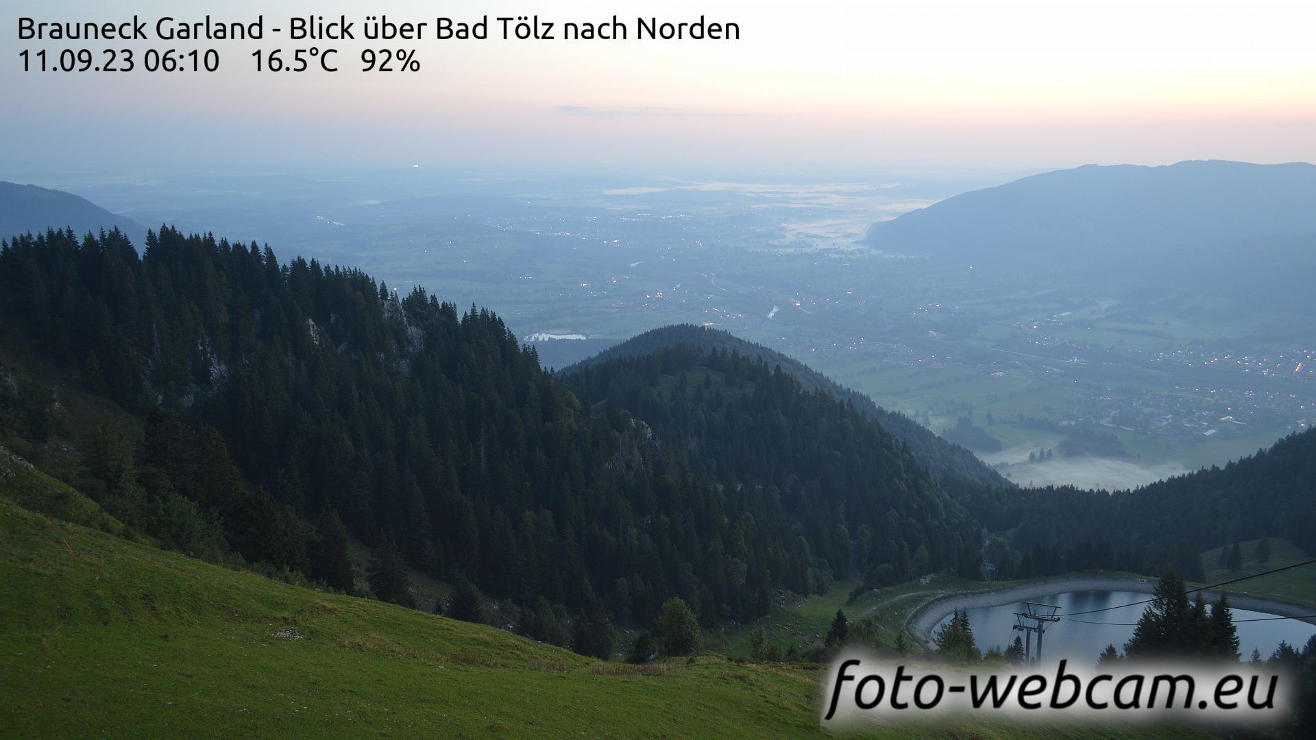 Lenggries: Brauneck Garland - Blick über Bad Tölz nach Norden