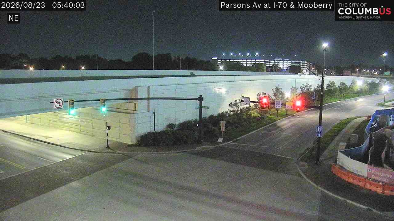 Livingston Park: City of Columbus) I-70 EB Off Ramp & Mooberry St at Parsons Ave