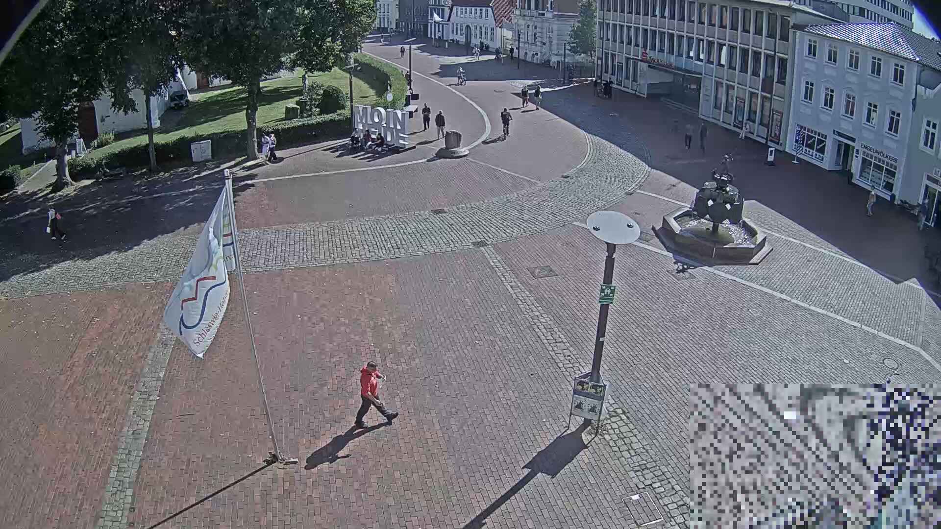 Webcam Heide (Holstein): Heide Market Square from the WGV Heide Modehaus Ramelow