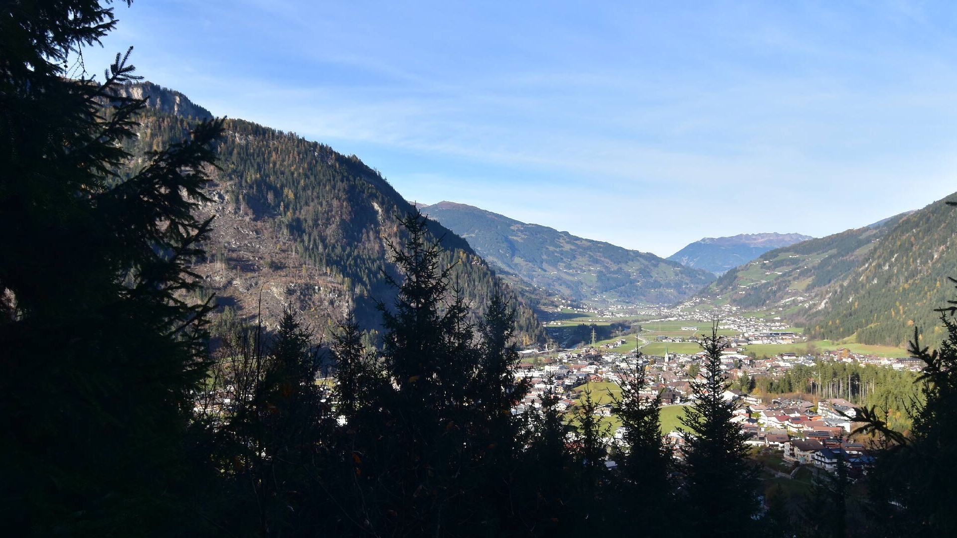 Marktgemeinde Mayrhofen: Mayrhofen im Zillertal - Ortsblick