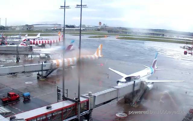 Hamburg-Nord: Hamburg Airport