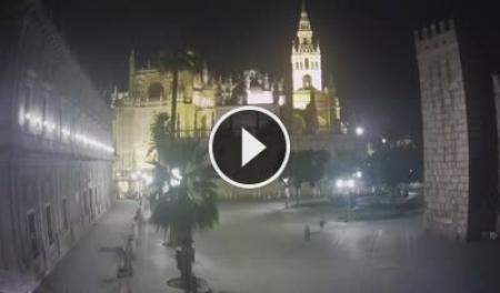 Webcam Seville: Plaza del Triunfo