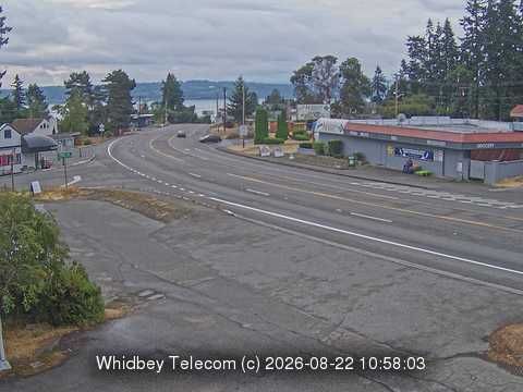 Clinton: E SR 525