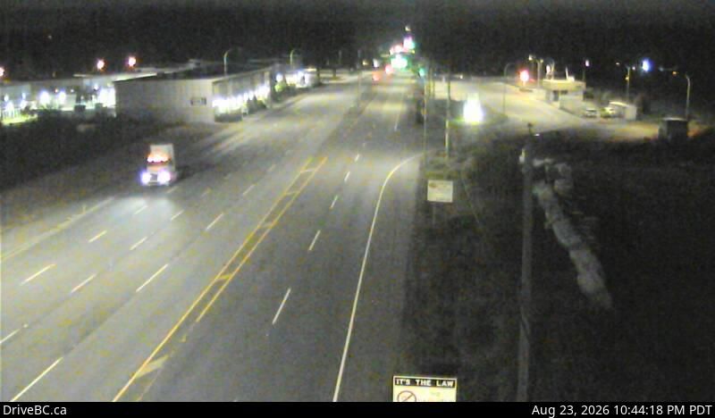 Surrey › North: Pacific Crossing at 2nd Avenue, looking north
