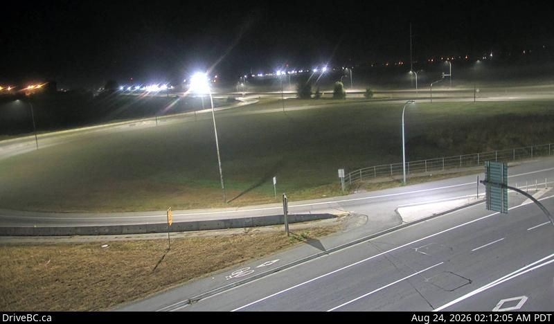 Delta › North: Hwy 99, north of Hwy 17A overpass, looking north on Hwy 99 at northbound lanes