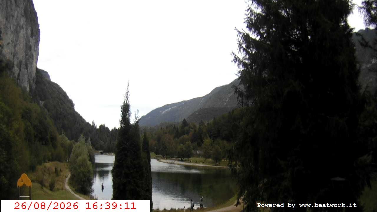San Lorenzo Dorsino: Lago di Nembia