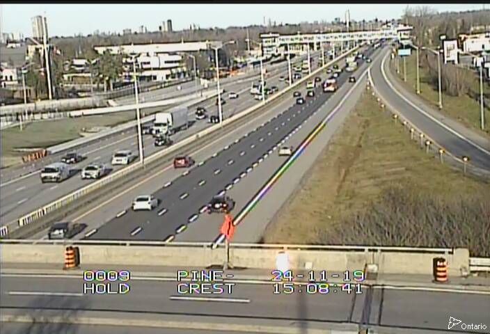 Ottawa: Highway 417 near Pinecrest Road