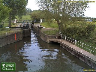 Webcam Strensham: River Avon at Strensham Lock