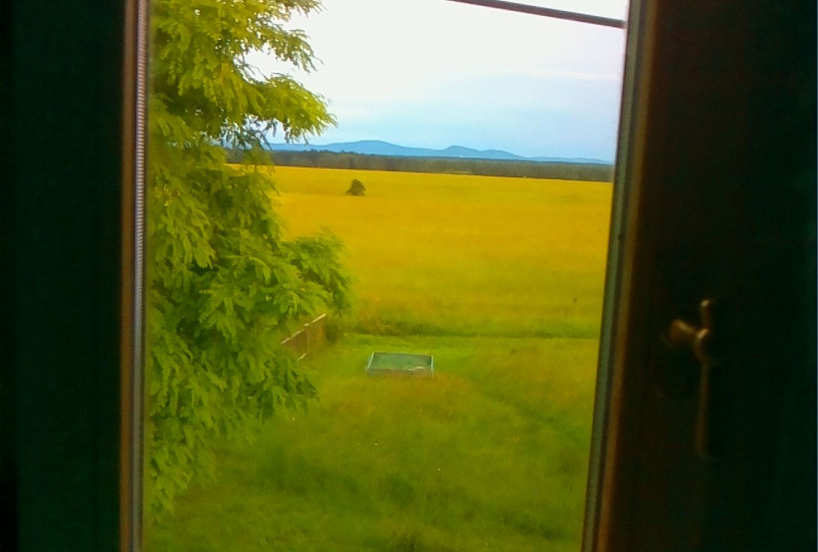Suchdol nad Luznici › North