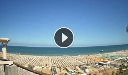Webcam Rimini: Rimini's Seaside Promenade