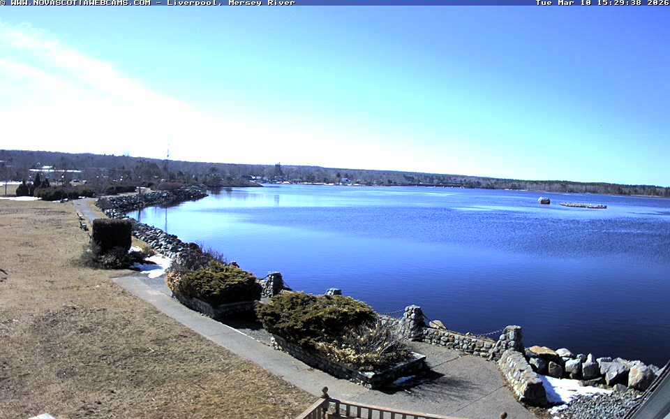 Webcam Liverpool: Centennial Park, Privateer Park, Mersey River