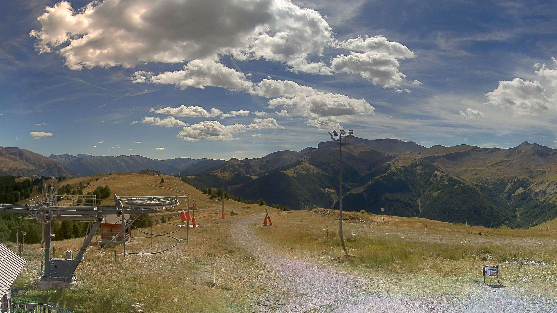 Saint-Etienne-de-Tinee: Auron blainon
