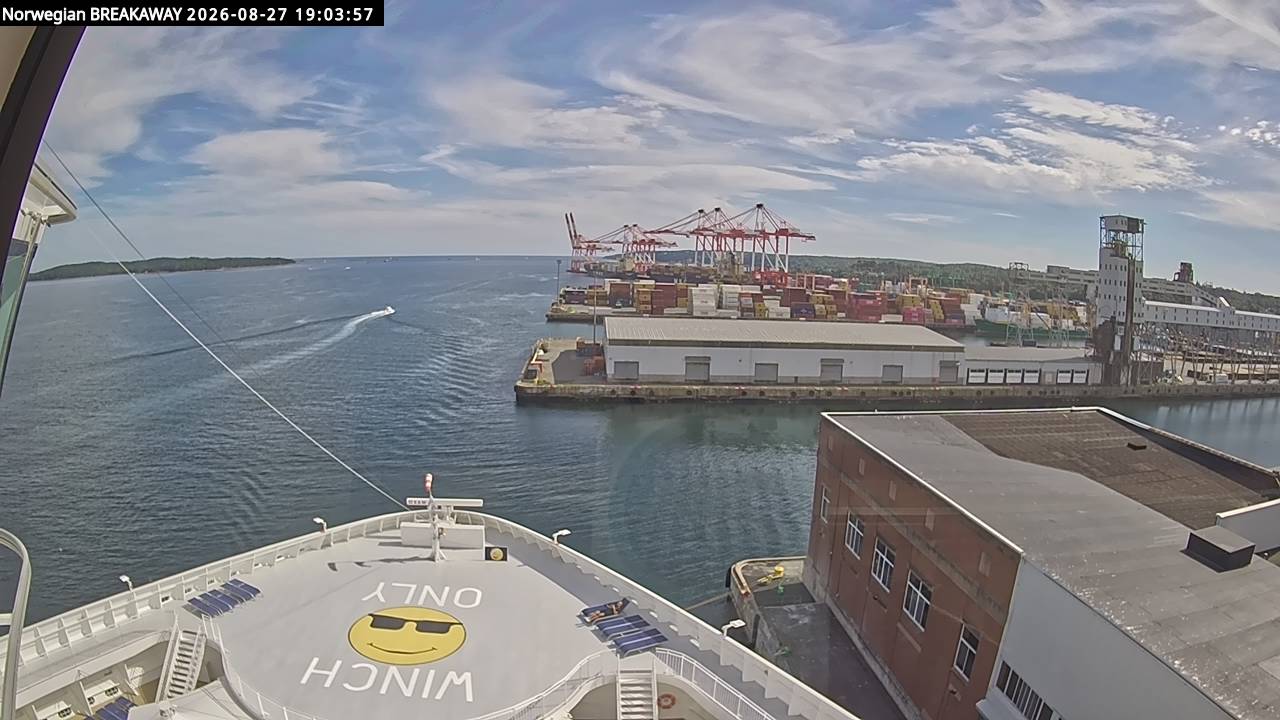 Webcam Norwegian Breakaway: Live at Sea