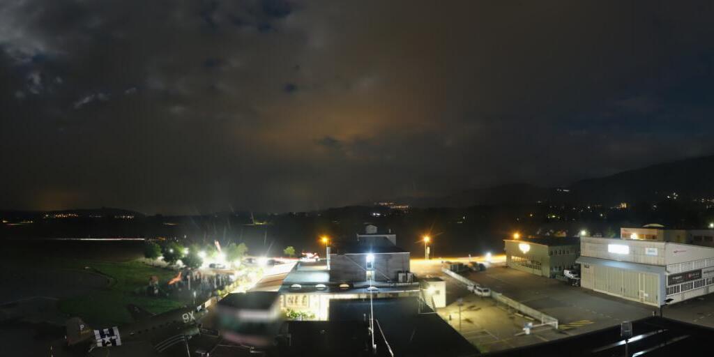 Webcam Grenchen: roundshot 360° Panorama Grenchen Flughafen