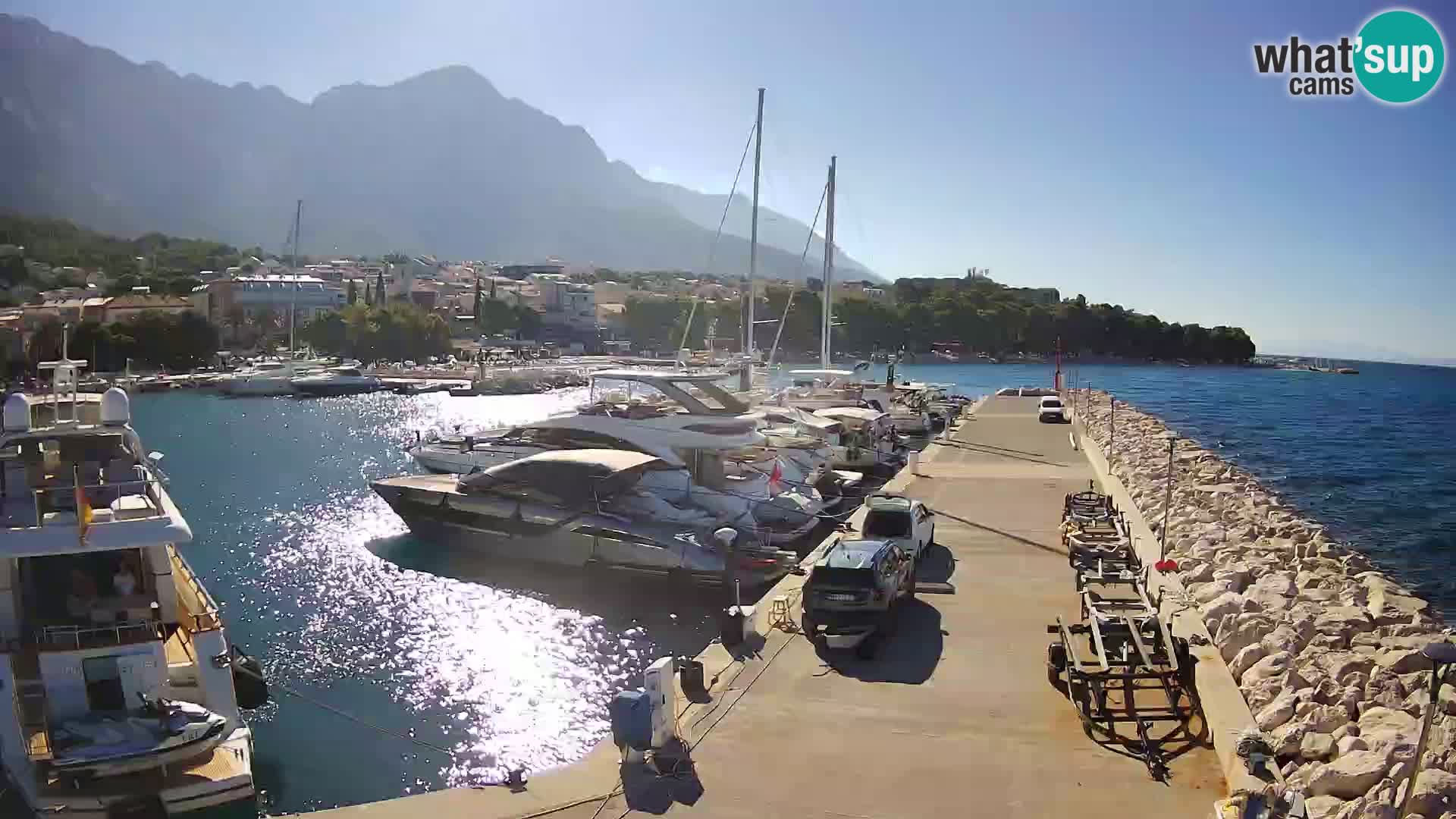 Webcam Baška Voda: Baška Voda and Biokovo Mountain