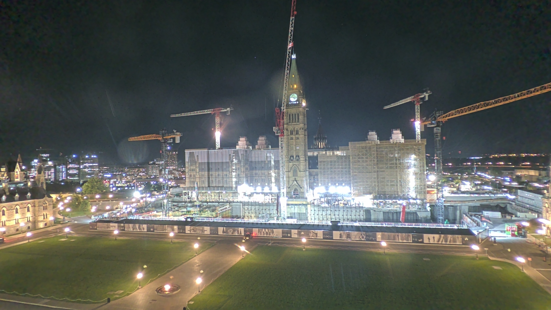 Webcam Ottawa: The Hill Cam